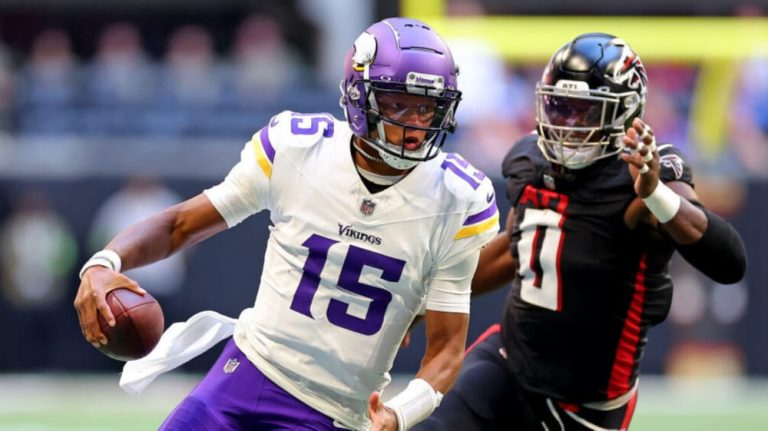 Joshua Dobbs Spectacular Debut Vikings Remarkable Comeback Victory