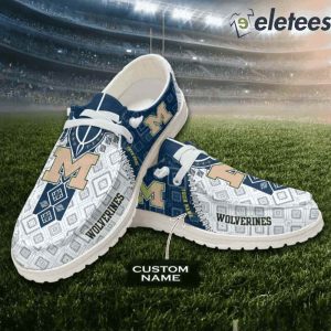 Michigan Wolverines Custom Name Native American Pattern HD Shoes