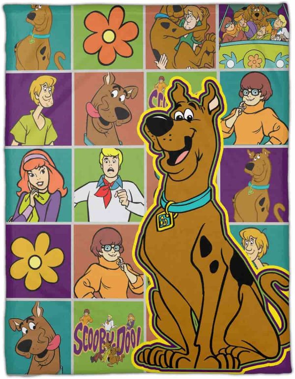 Scooby-Doo and Friends Christmas Blanket