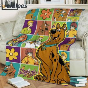 Scooby Doo and Friends Christmas Blanket2