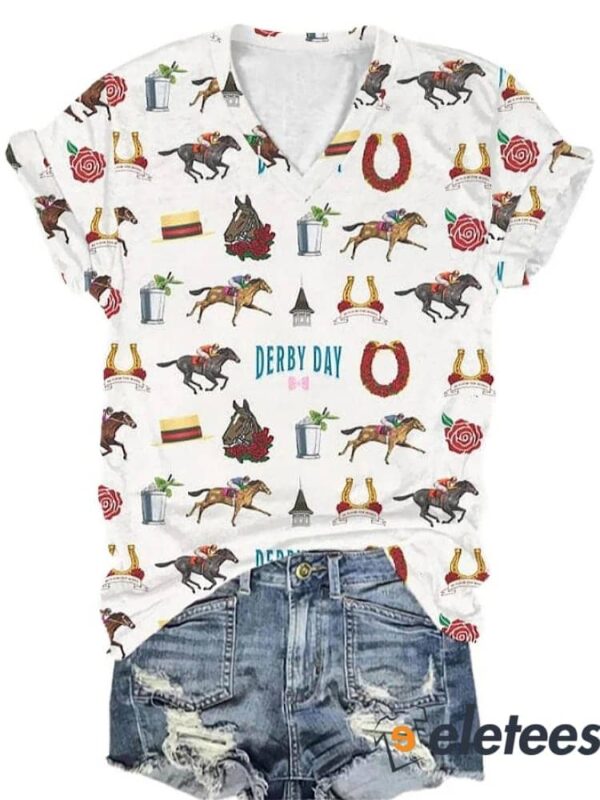 Women’s Derby Horses Print V-Neck T-Shirt