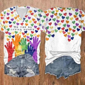 Women'S We Rise By Lifting Others Heart Rainbow Print Round Neck Short Sleeve T-Shirt