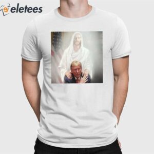 Trump Praying With Jesus Fear Not For I Am With You Shirt