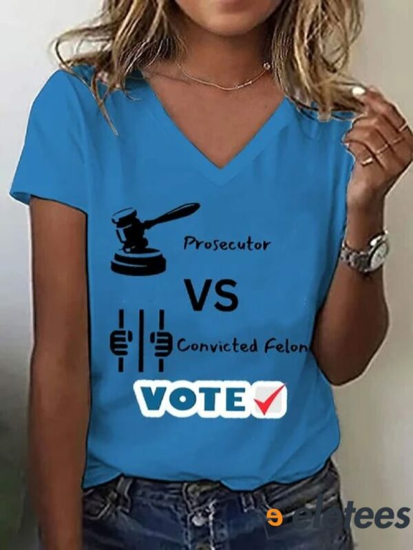 Women’s Prosecutor VS Convicted Felon Print T-Shirt